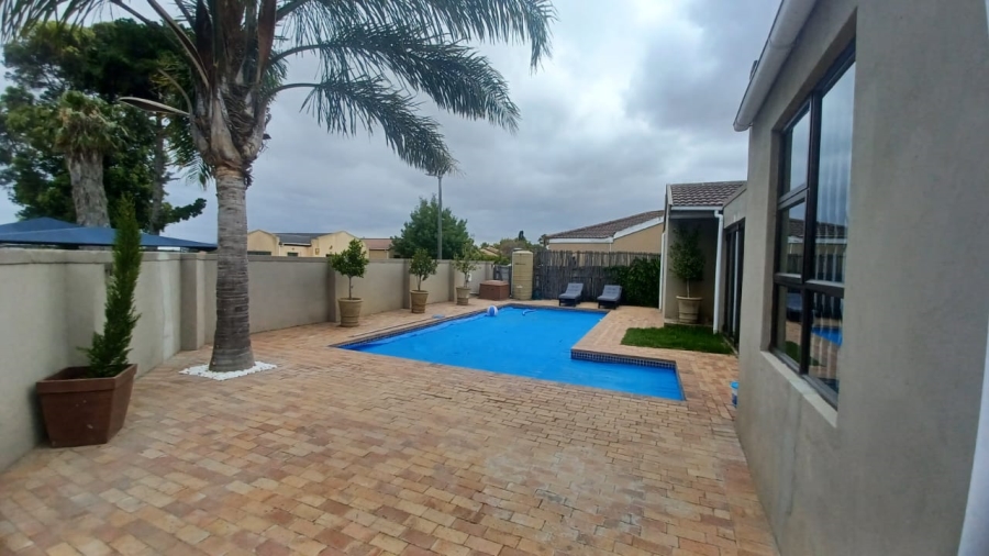 3 Bedroom Property for Sale in Highbury Western Cape